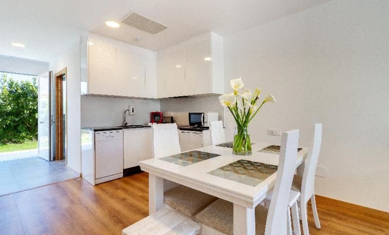 Duerming O Casal Da Martina Apartamento Poio Quarto foto